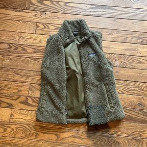 Patagonia Vest - Cozy Green Zip